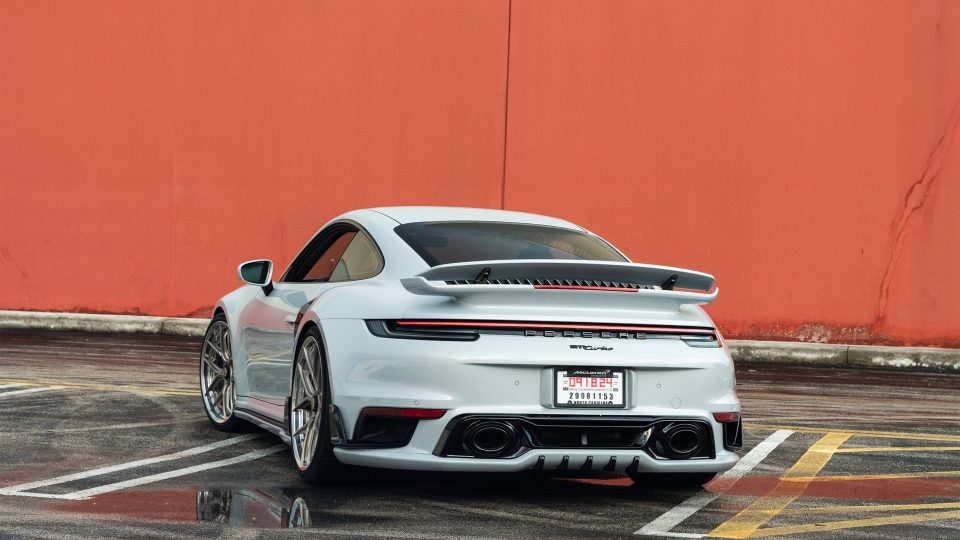 Porsche 992 Turbo S | Ice Gray Metallic| on HRE S101SC | Satin White Gold