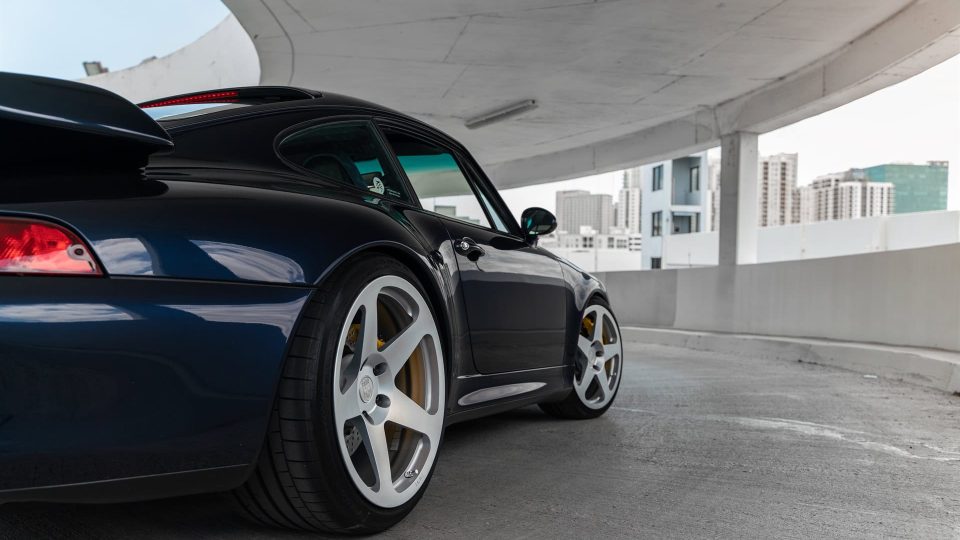 HRE 305M | Porsche 993 Turbo 1