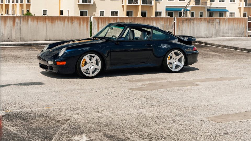 HRE 305M | Porsche 993 Turbo 1