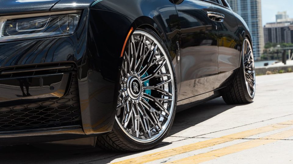 AL13 R100 | Rolls-Royce Ghost Black Badge
