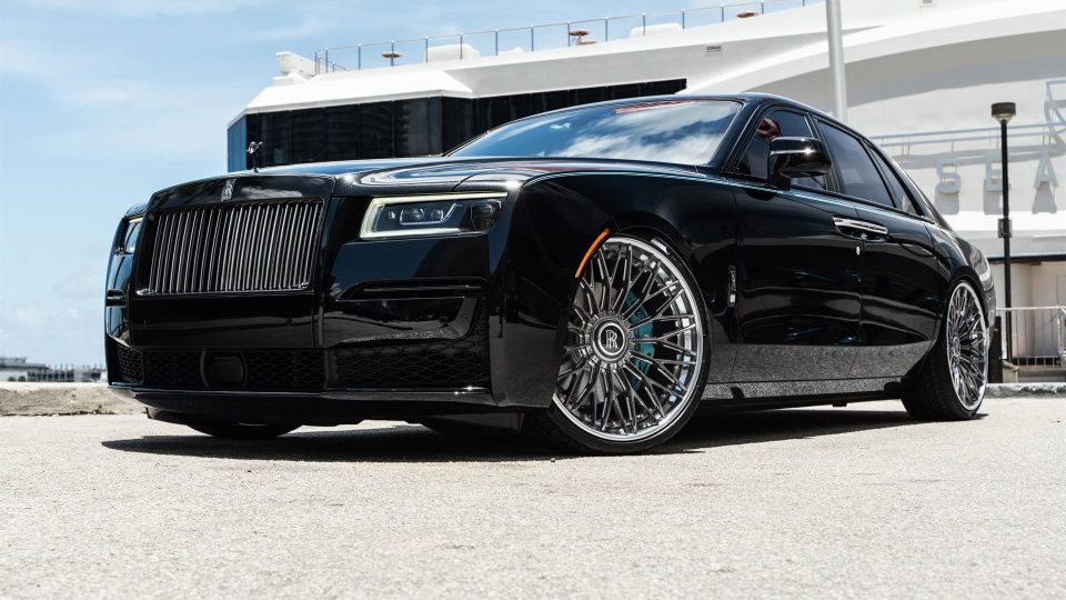 AL13 R100 | Rolls-Royce Ghost Black Badge