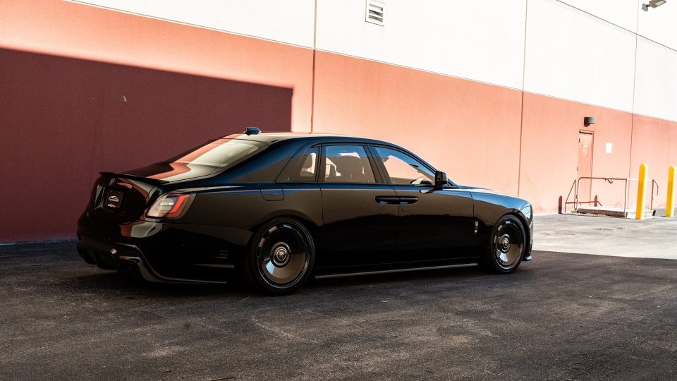 Urban Automotive Rolls-Royce Ghost | on Avant Garde AGL93 | Mirror Polished Smoke