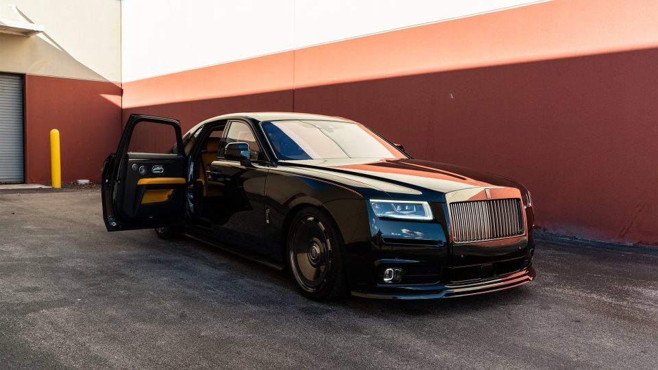 Urban Automotive Rolls-Royce Ghost | on Avant Garde AGL93 | Mirror Polished Smoke