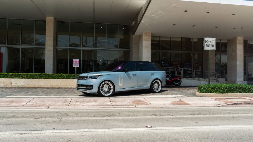 HRE S209H | Land Rover Range Rover (L460) 1