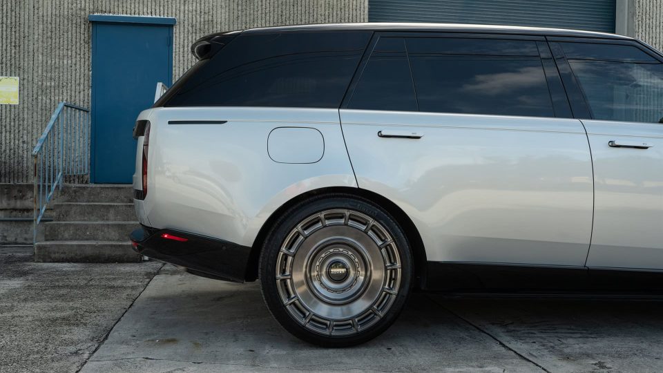Range Rover on AG Wheels