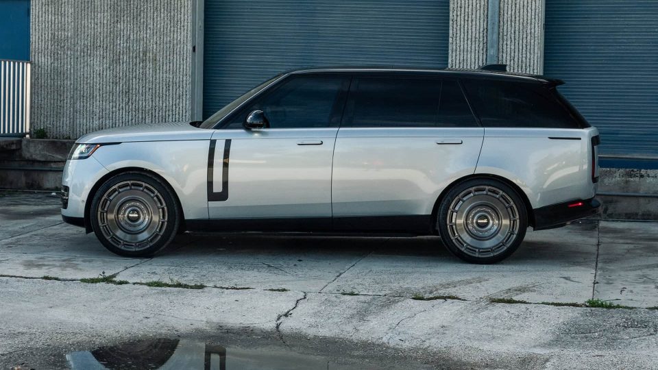 Range Rover on AG Wheels