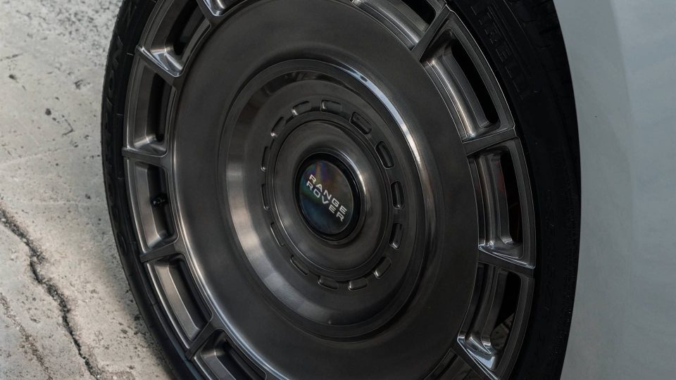 Range Rover on AG Wheels