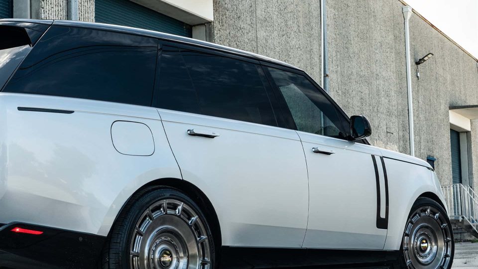 Range Rover on AG Wheels