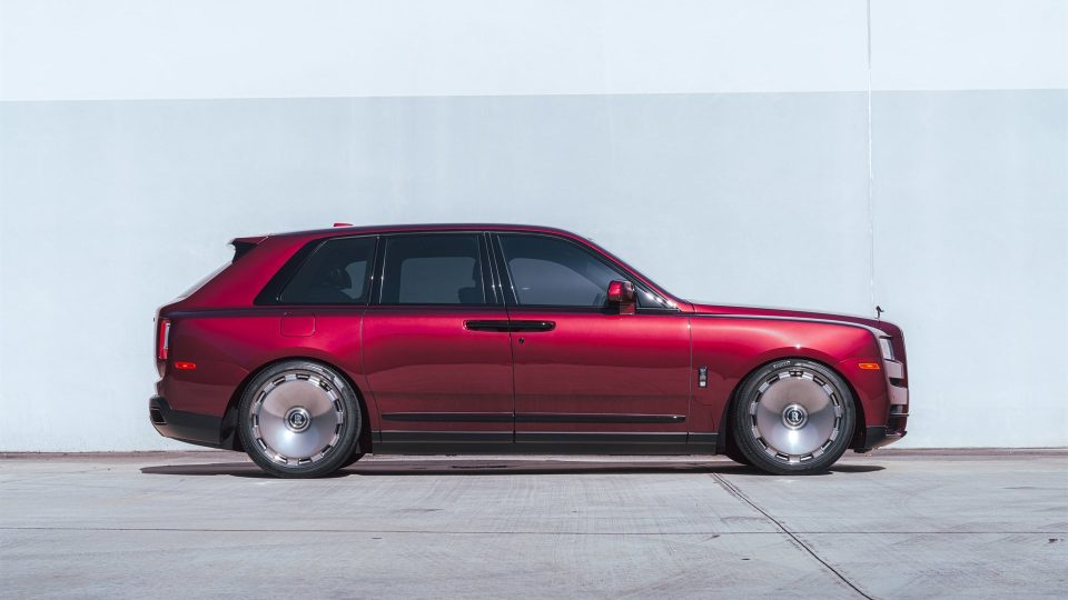 Rolls Royce Cullinan on HRE L108M