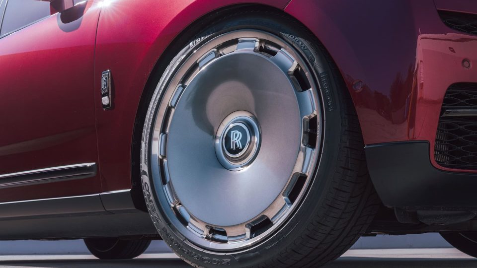 Rolls Royce Cullinan on HRE L108M