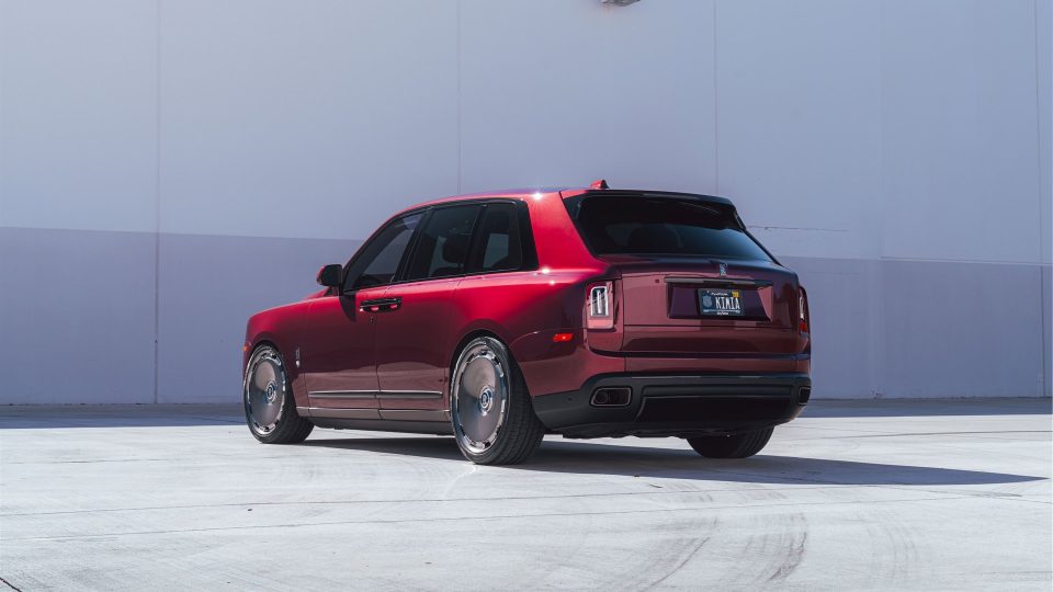 Rolls Royce Cullinan on HRE L108M
