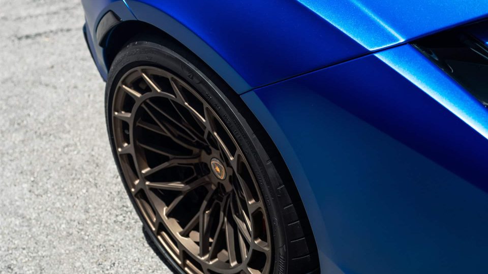 Lamborghini Revuelto | Blu Eleos | on Avant Garde AGL80 | Satin Bronze