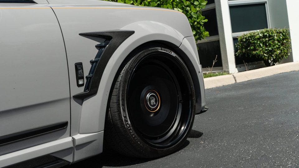 1016 Industries Cullinan Series II | Burnout Gray | on Avant Garde AGL93 | Satin Black