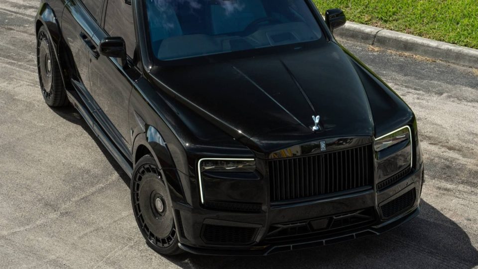 1016 Industries Cullinan Series II | Diamond Black | on Avant Garde SRX-04 | Gloss Black