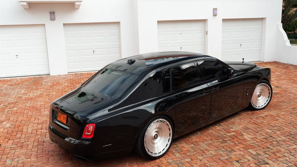 Rolls Royce Phantom | Diamond Black | on Novitec SP3 | Brushed Clear