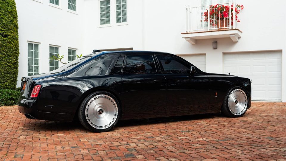 Rolls Royce Phantom | Diamond Black | on Novitec SP3 | Brushed Clear