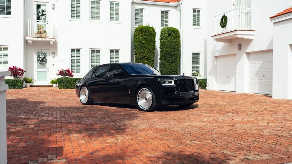Rolls Royce Phantom | Diamond Black | on Novitec SP3 | Brushed Clear