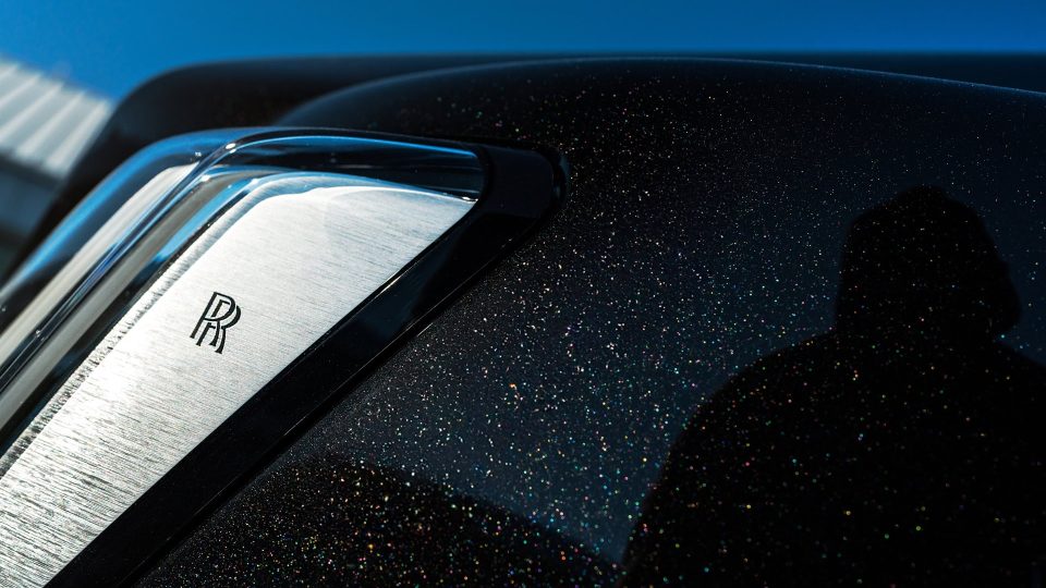 a Rolls Royce Spectre | 1886 G100