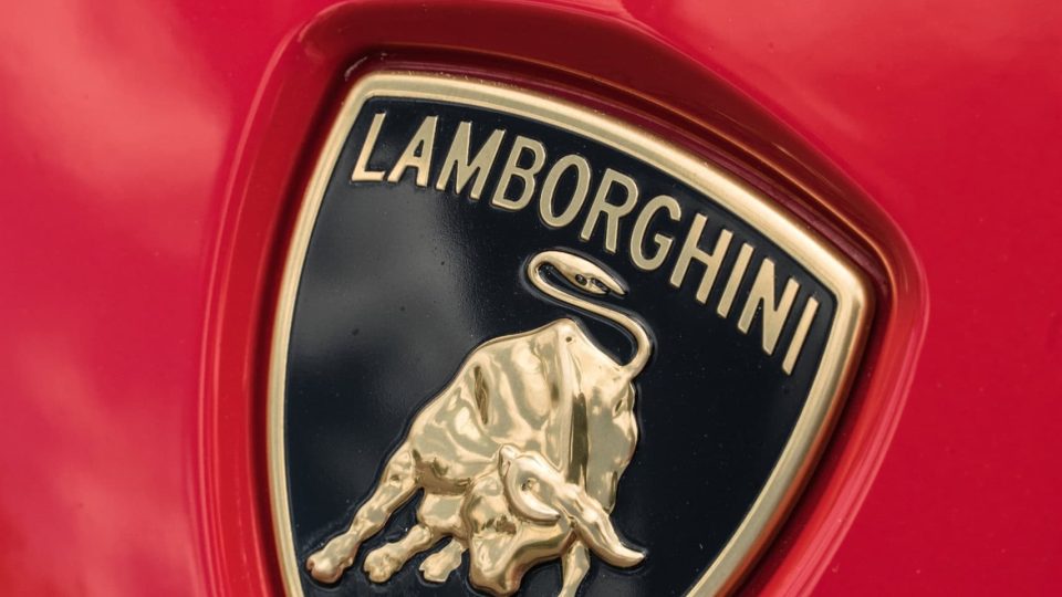 Lamborghini Urus | Rosso Mars | on 1886 S009 | Satin Black