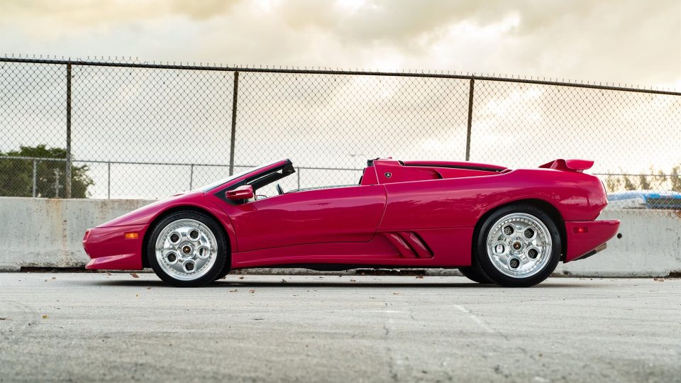 Lamborghini Diablo VT on 1886 Wheels
