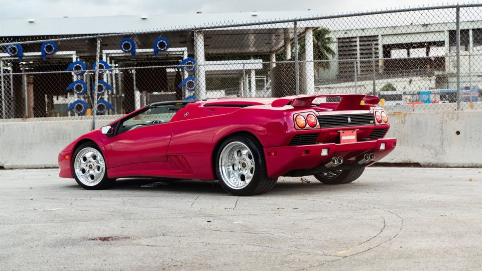 Lamborghini Diablo VT on 1886 Wheels