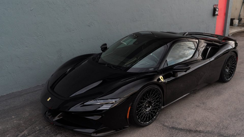 Ferrari SF90 | Nero | on HRE 501M | Gloss Black