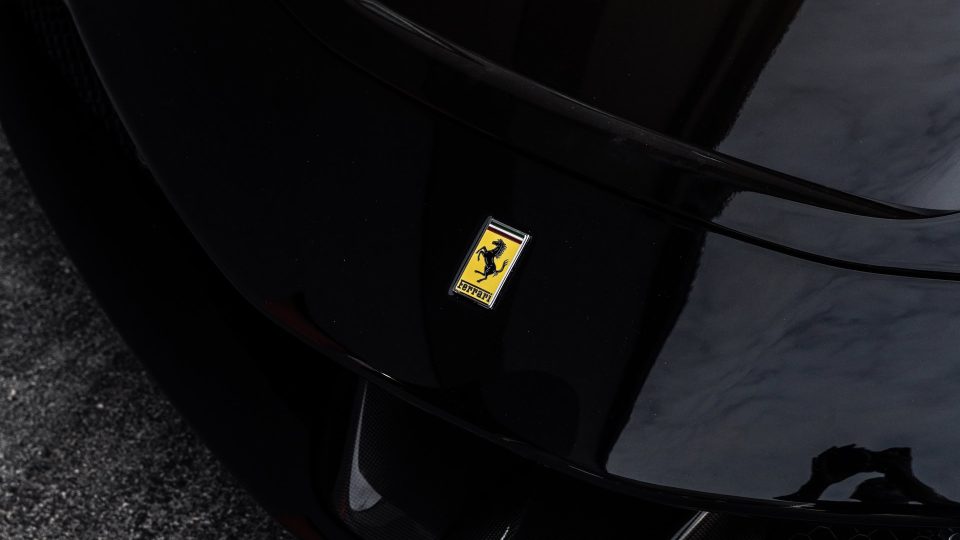 Ferrari SF90 | Nero | on HRE 501M | Gloss Black
