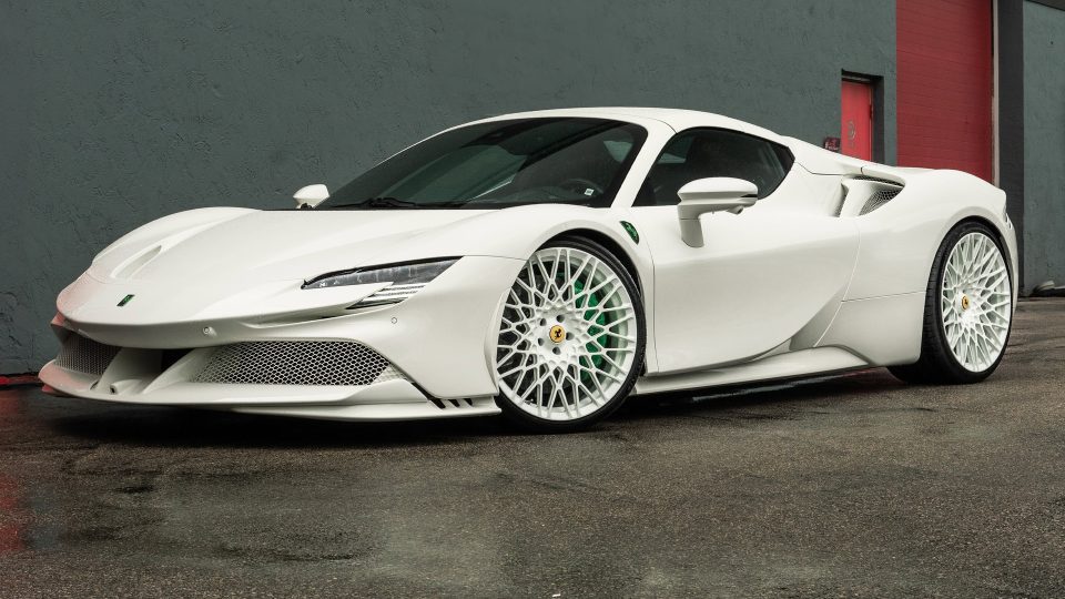 Ferrari SF90 | Bianco Avus | on 1886 S015 | Gloss White