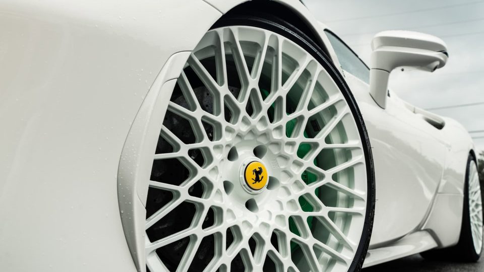 Ferrari SF90 | Bianco Avus | on 1886 S015 | Gloss White