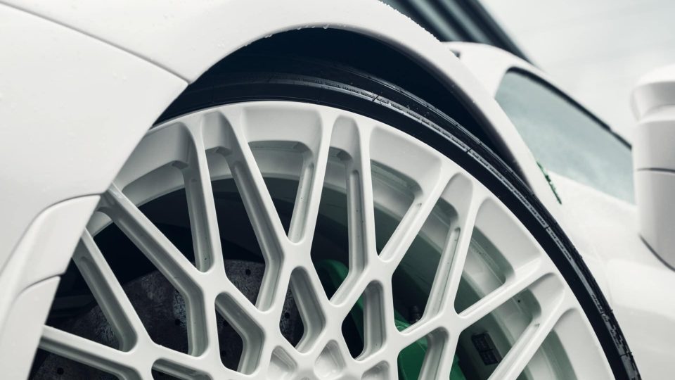 Ferrari SF90 | Bianco Avus | on 1886 S015 | Gloss White