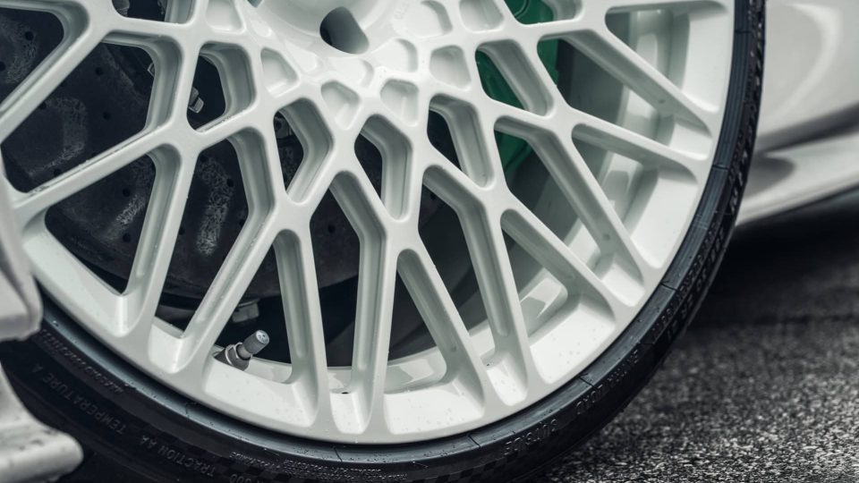 Ferrari SF90 | Bianco Avus | on 1886 S015 | Gloss White