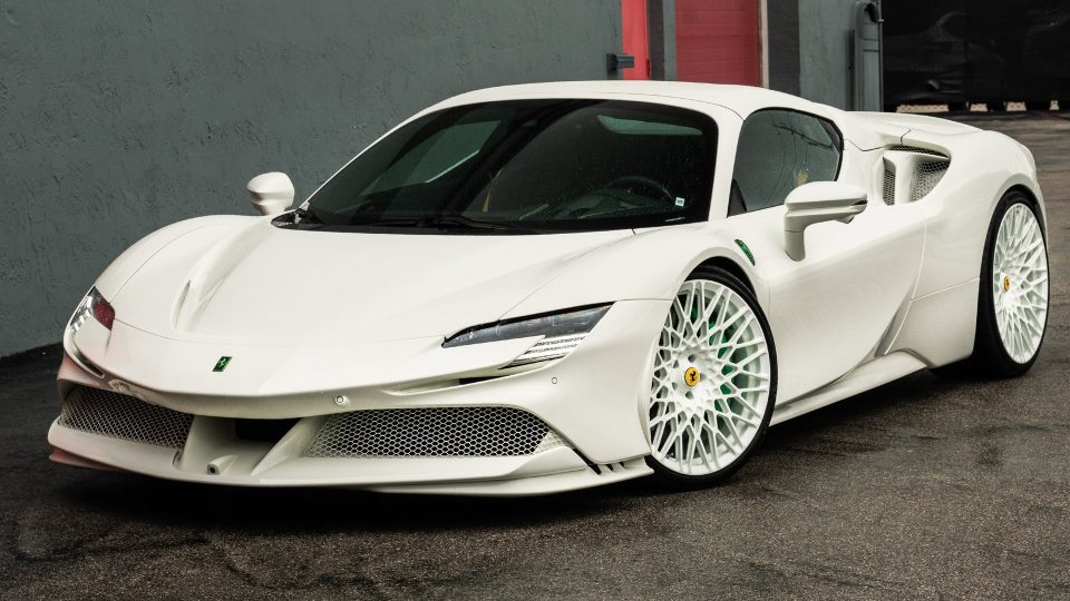 Ferrari SF90 | Bianco Avus | on 1886 S015 | Gloss White