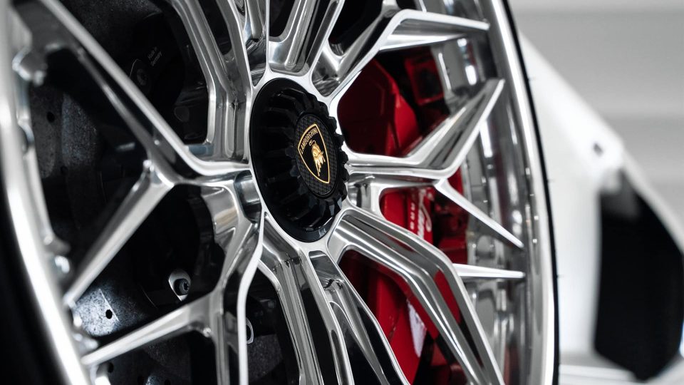 AL13 R80 | Lamborghini Aventador SVJ