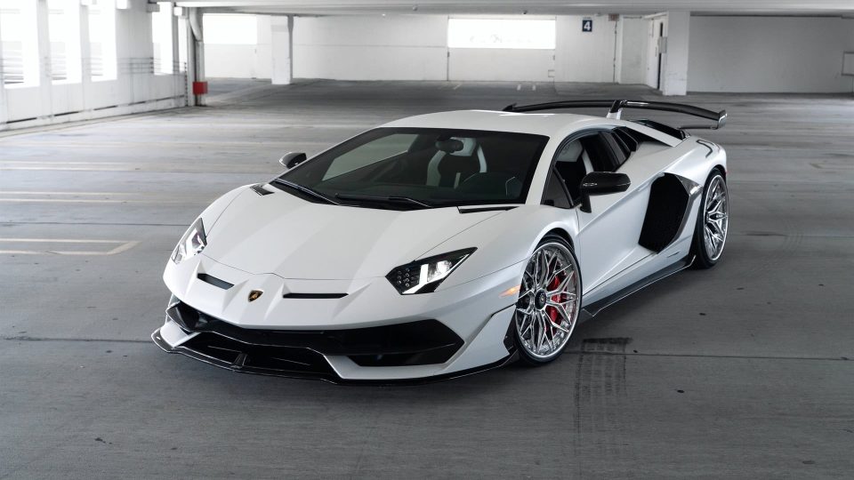 AL13 R80 | Lamborghini Aventador SVJ