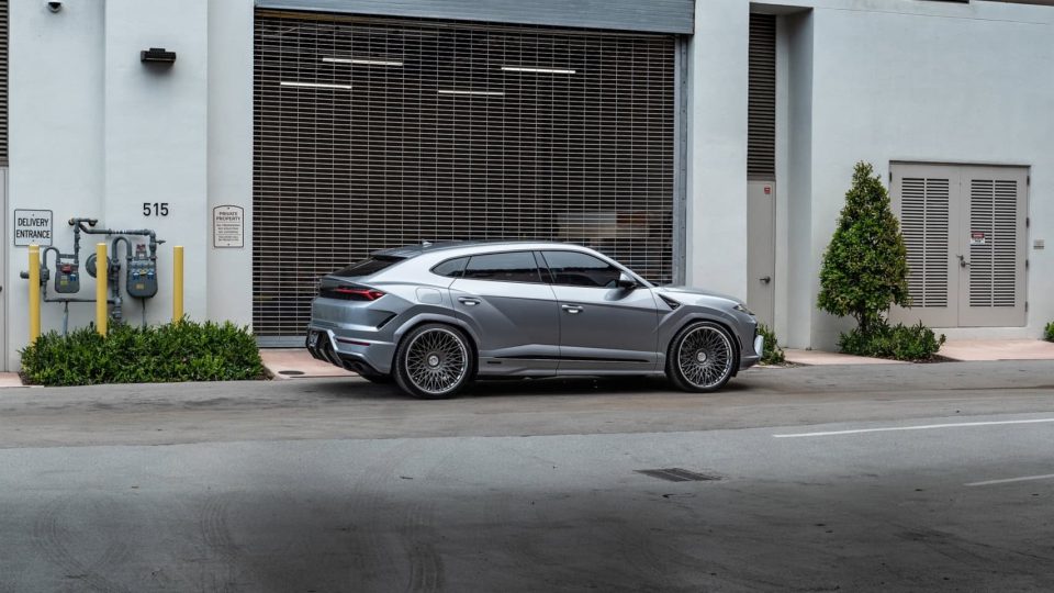Lamborghini Urus SE | Grigio Nimbus | on ANRKY RS7.3 | Frozen Polished Gunmetal
