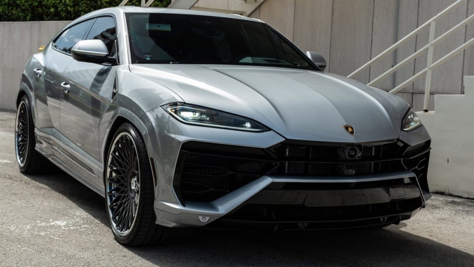 Lamborghini Urus SE | Grigio Nimbus | on ANRKY RS7.3 | Frozen Polished Gunmetal