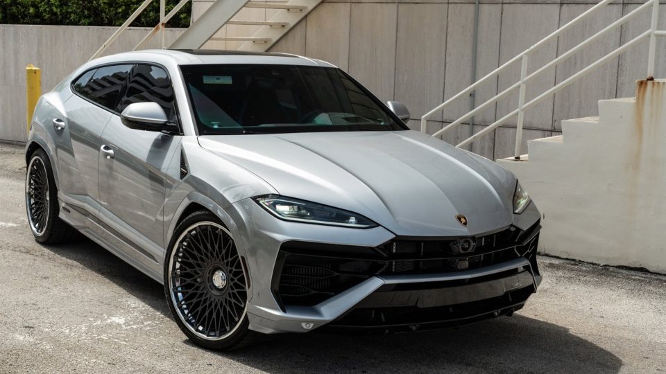 Lamborghini Urus SE | Grigio Nimbus | on ANRKY RS7.3 | Frozen Polished Gunmetal