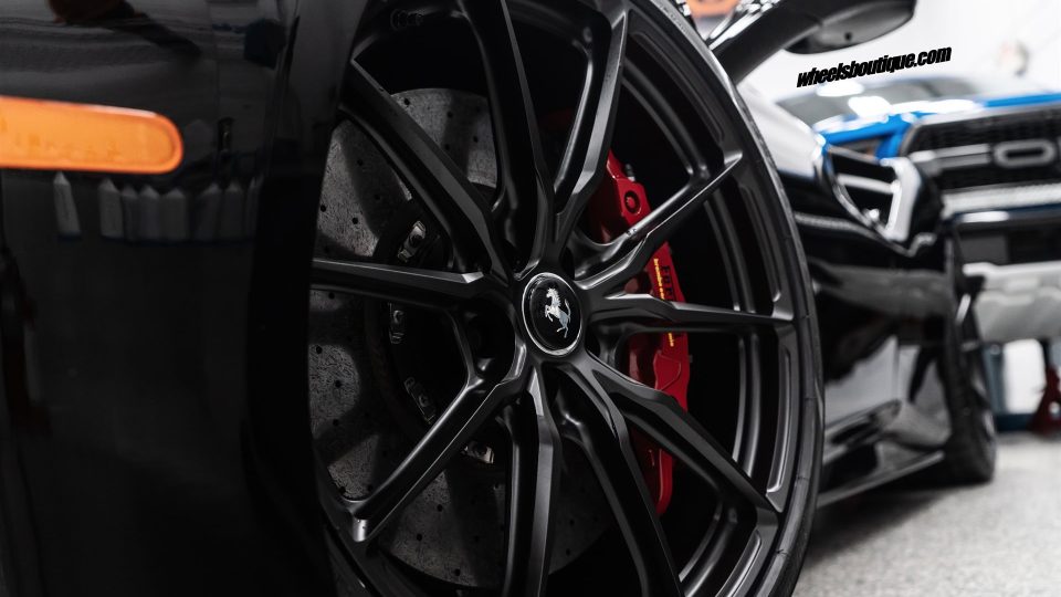 Ferrari 488 Spider | Nero | HRE P104SC | Satin Black