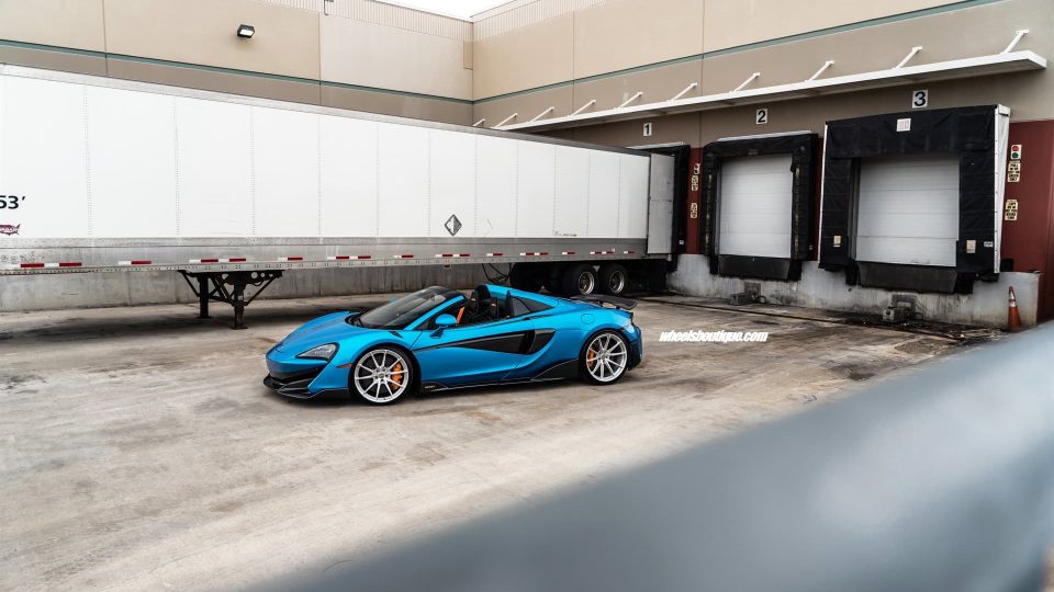 HRE P104SC | McLaren 600LT MSO Ludus Blue Spider