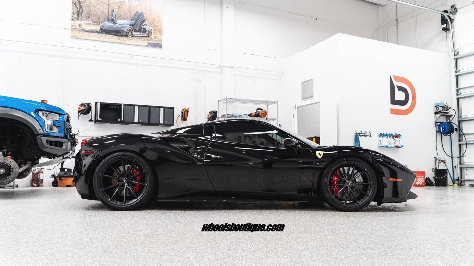 Ferrari 488 Spider | Nero | HRE P104SC | Satin Black