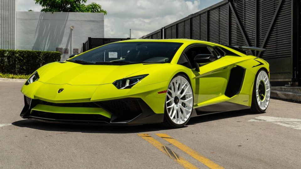 Lamborghini Aventador SV | Verde Scandal | on ANRKY AN20 + AN20 AEROSport | Gloss White