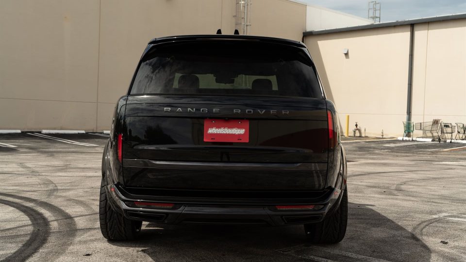 Range Rover | Santorini Black | on Forgiato Trimestre-M | Gloss Black
