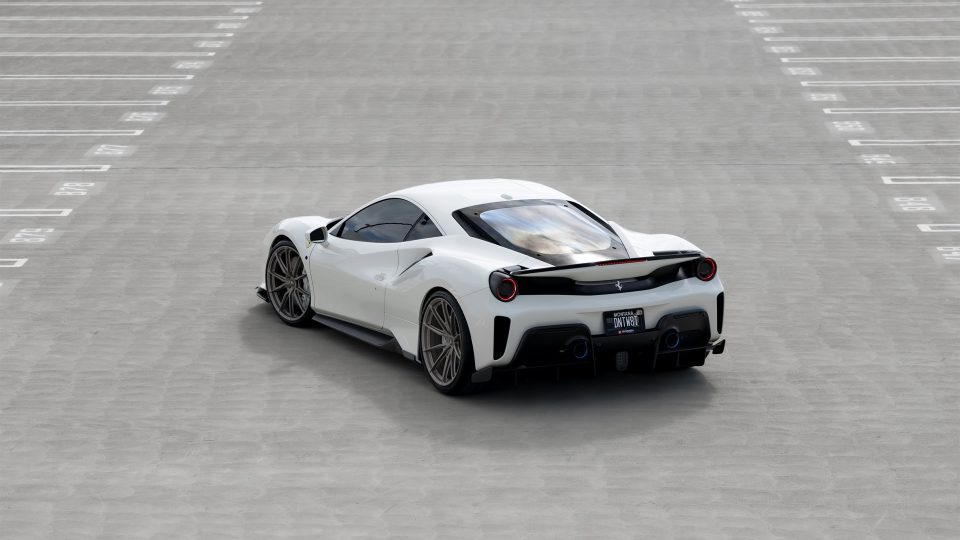 Ferrari 488 Pista | Bianco Avus | on HRE P104SC | Satin White Gold