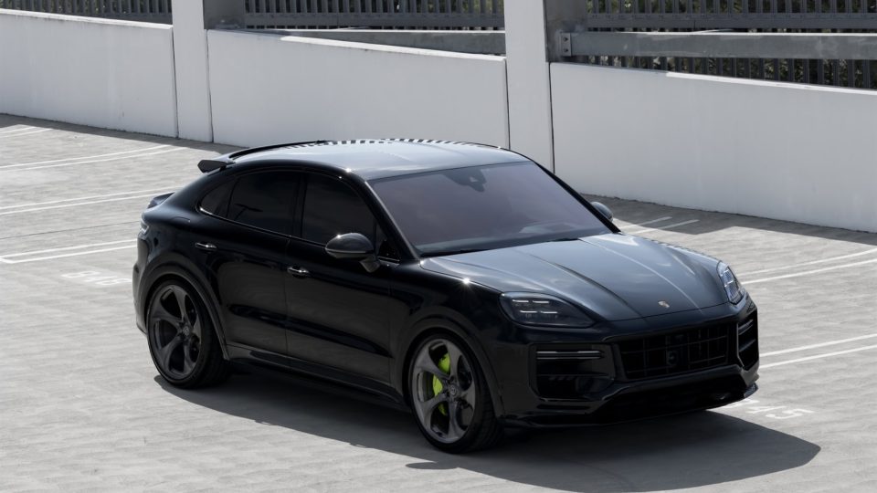 Porsche Cayenne on HRE 522M