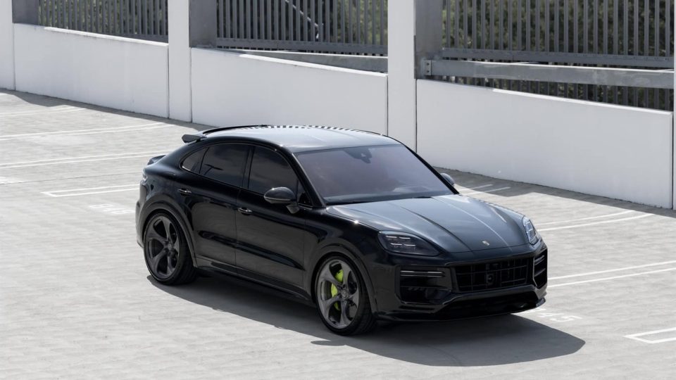 Porsche Cayenne on HRE 522M
