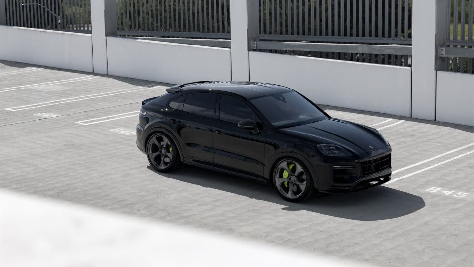 Porsche Cayenne on HRE 522M