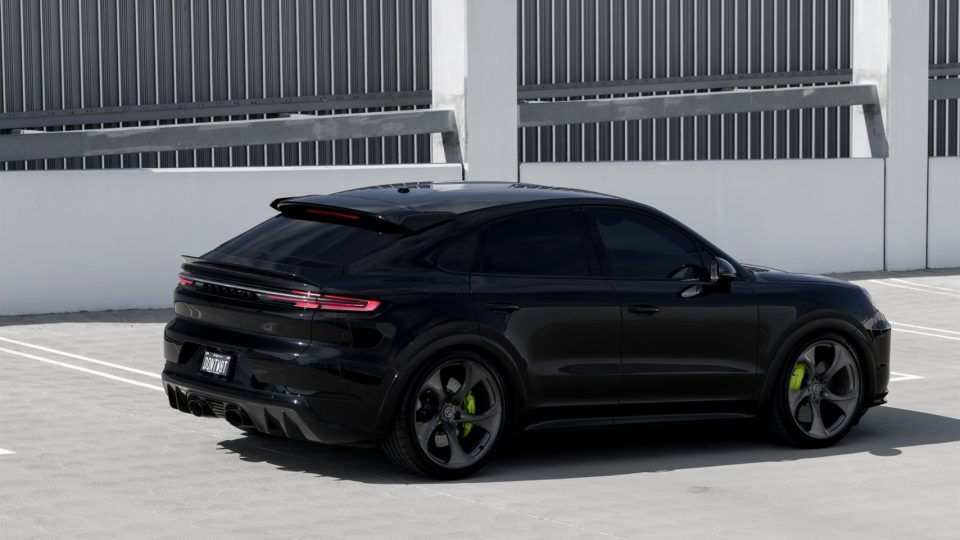 Porsche Cayenne on HRE 522M