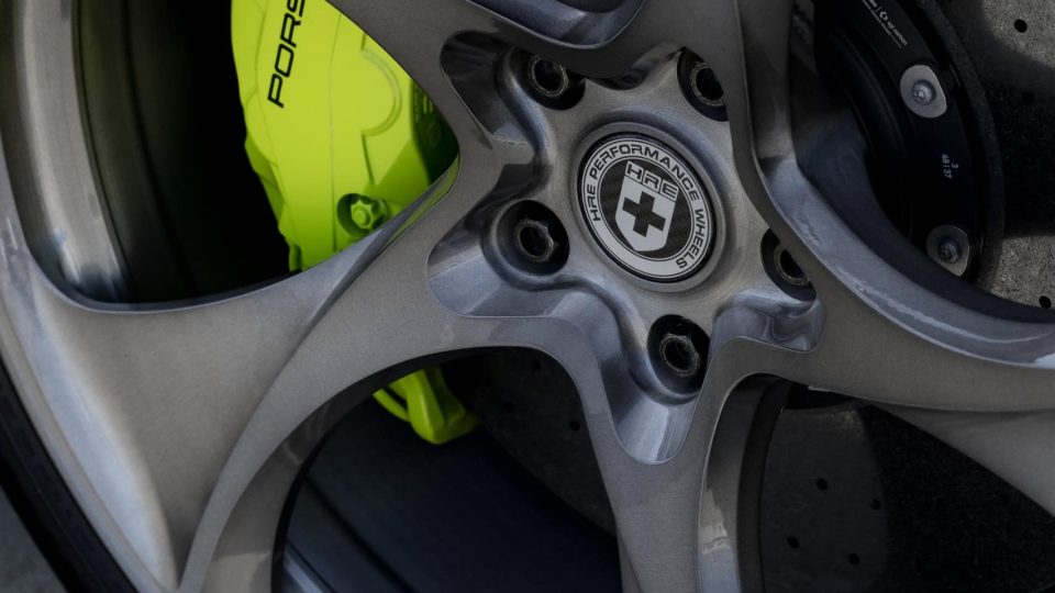 Porsche Cayenne on HRE 522M