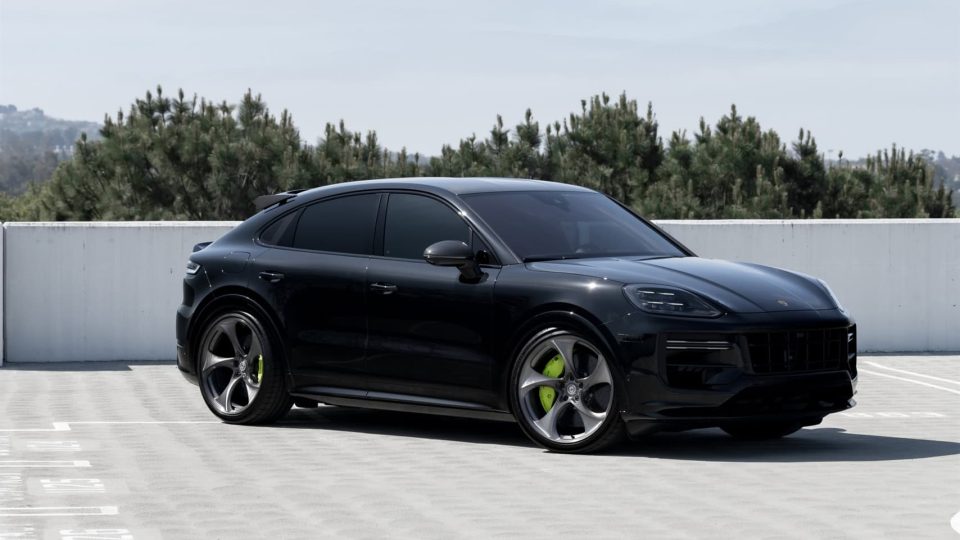 Porsche Cayenne on HRE 522M