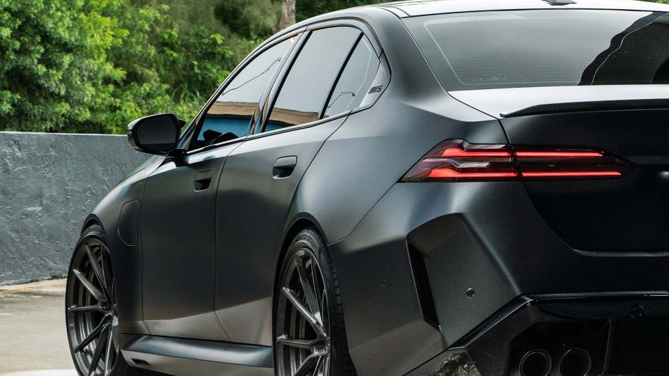 BMW G90 M5 – AN22 SeriesTWO